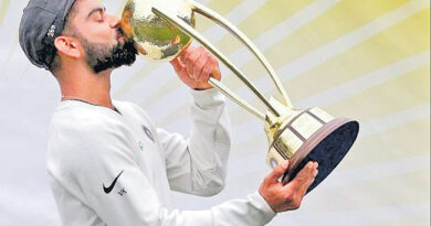 border-gavaskar-the-fan-favourite-trophy