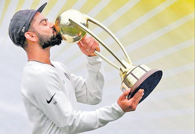 border-gavaskar-the-fan-favourite-trophy