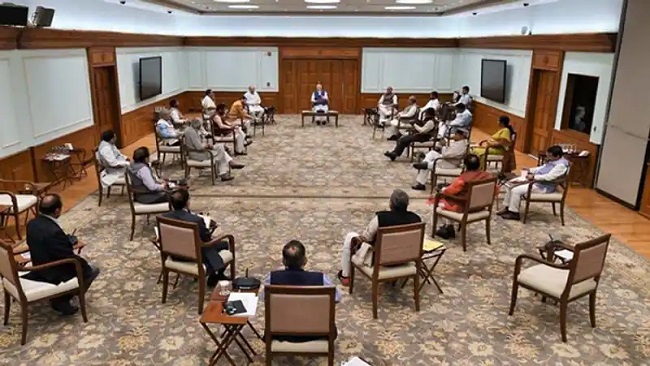 center-approves-construction-of-3-61-lakh-houses-in-towns